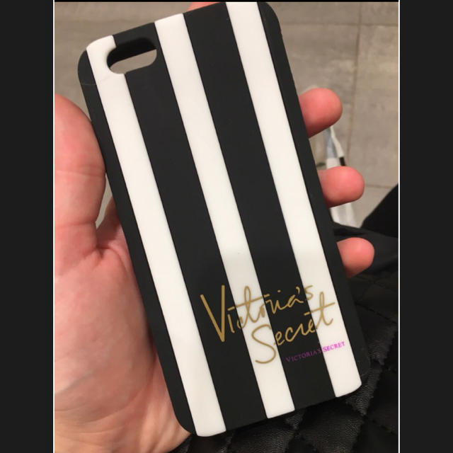 Victoria's Secret(ヴィクトリアズシークレット)のVS iPhone7ケース 新品 タイムセール スマホ/家電/カメラのスマホアクセサリー(iPhoneケース)の商品写真