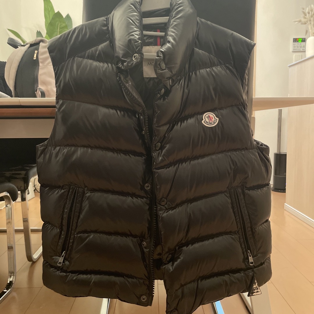 MONCLER(モンクレール)のモンクレール　Tib  メンズのジャケット/アウター(ダウンベスト)の商品写真