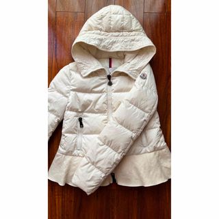 モンクレール(MONCLER)の美品MONCLERモンクレール NESEA ホワイト0ネセア ダウン(ダウンジャケット)