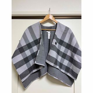 バーバリー(BURBERRY)のバーバリー マフラーショール　ケープ ポンチョ 美品　グレー(マフラー/ショール)