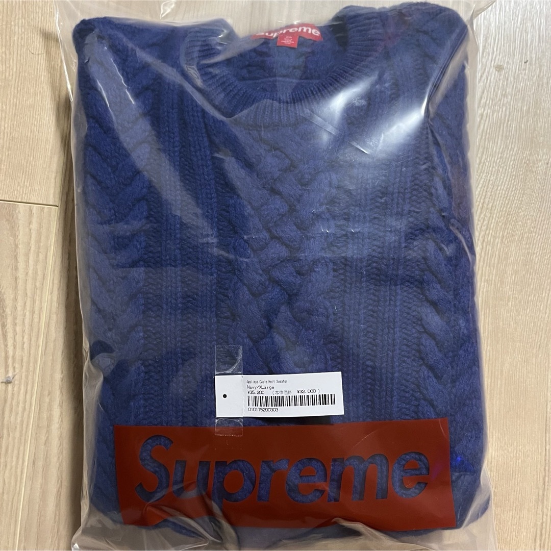 Supreme(シュプリーム)のSupreme Applique Cable Knit Sweater メンズのトップス(ニット/セーター)の商品写真