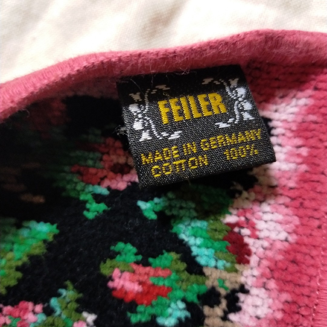 FEILER(フェイラー)のフェイラータオルハンカチ　ピンク レディースのファッション小物(ハンカチ)の商品写真