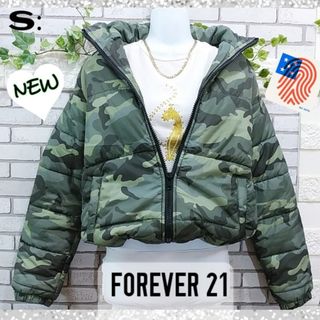 フォーエバートゥエンティーワン(FOREVER 21)のS：未使用★ダウンジャケット／フォーエバー21★カモフラ・グリーン(ダウンジャケット)