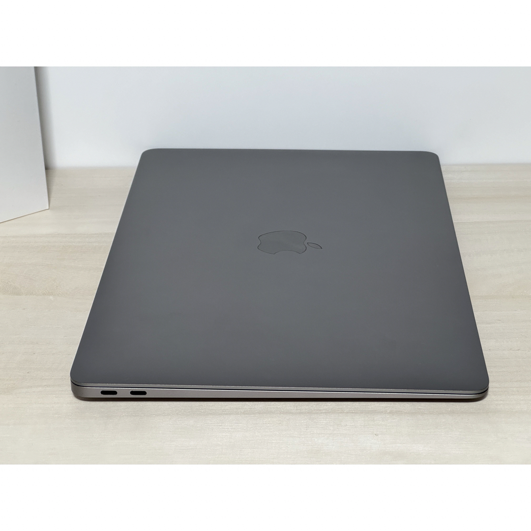 Macbook Air M1 2020 スペースグレイ US Macbook Air M1 2020 スペースグレイ US