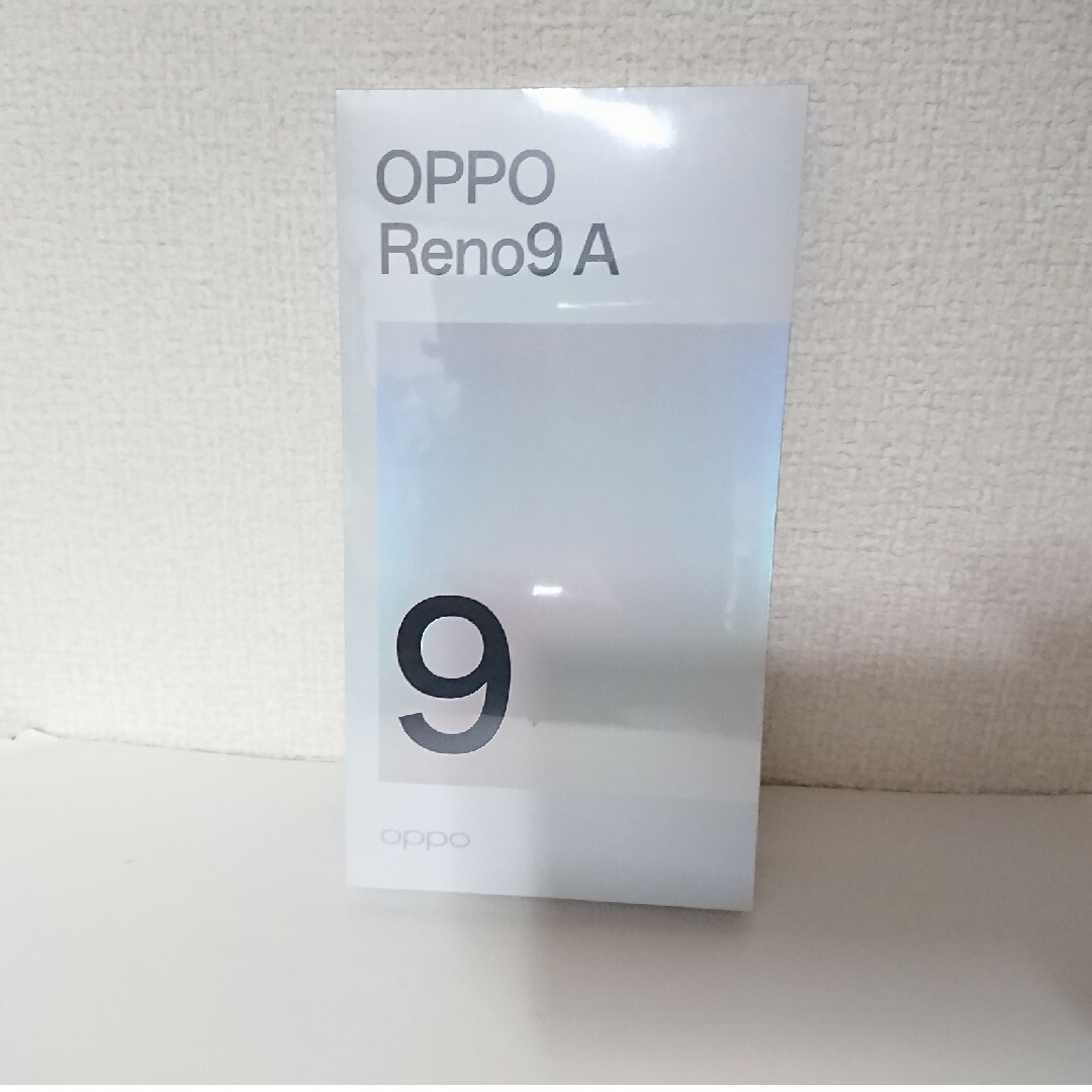 OPPO(オッポ)の新品 オッポ OPPO Reno9 A A3010P ムーンホワイト White スマホ/家電/カメラのスマートフォン/携帯電話(スマートフォン本体)の商品写真