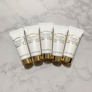 ジルスチュアート(JILLSTUART)のジルスチュアート オスマンサス リペアモイスト ヘアミルク 15g✖️5個(ファッション/美容)