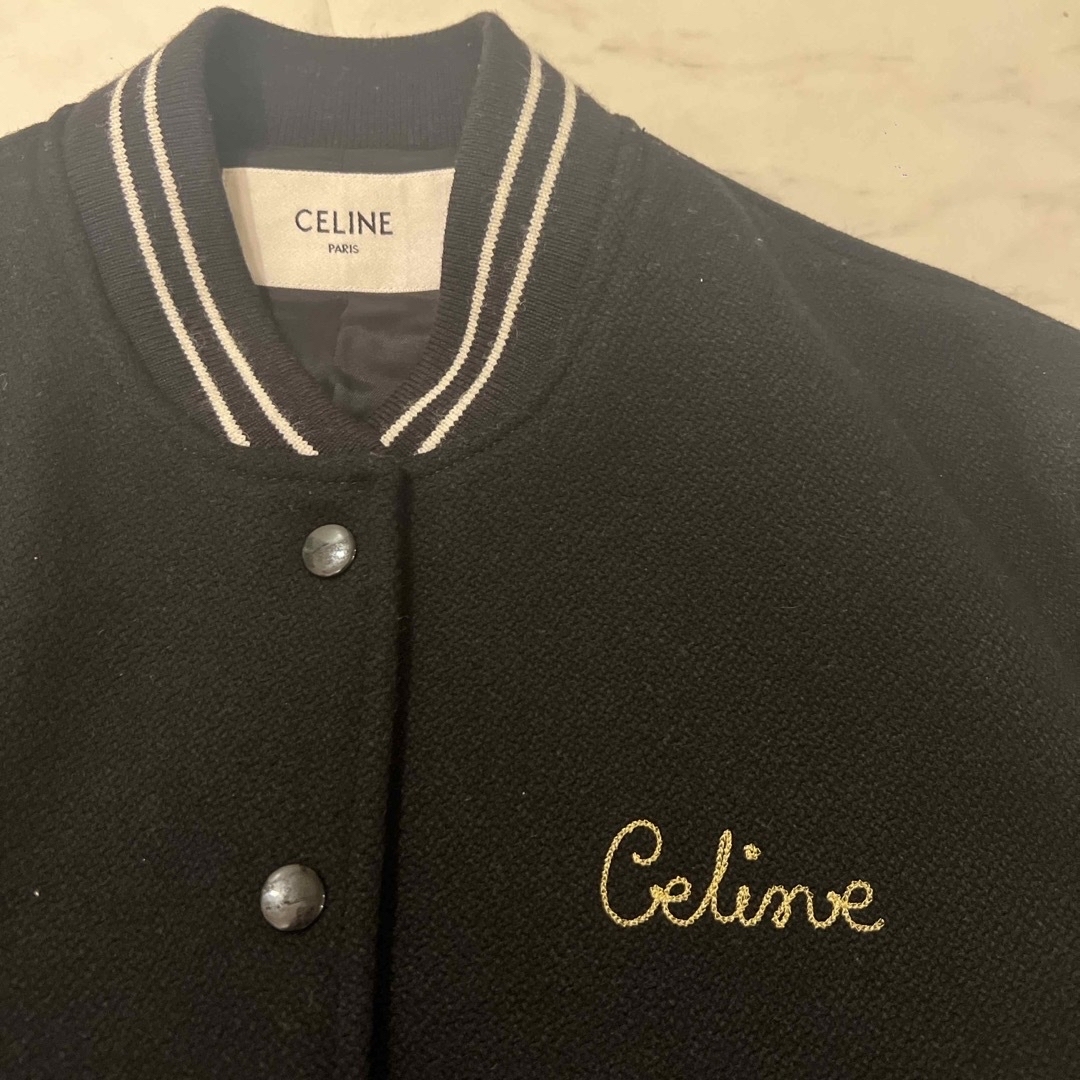 celine(セリーヌ)のceline セリーヌ ジミン リサ テディ 黒 BTS メンズのジャケット/アウター(スタジャン)の商品写真