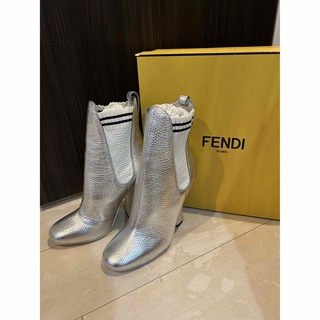 フェンディ(FENDI)のFENDI ブーツ(ブーツ)