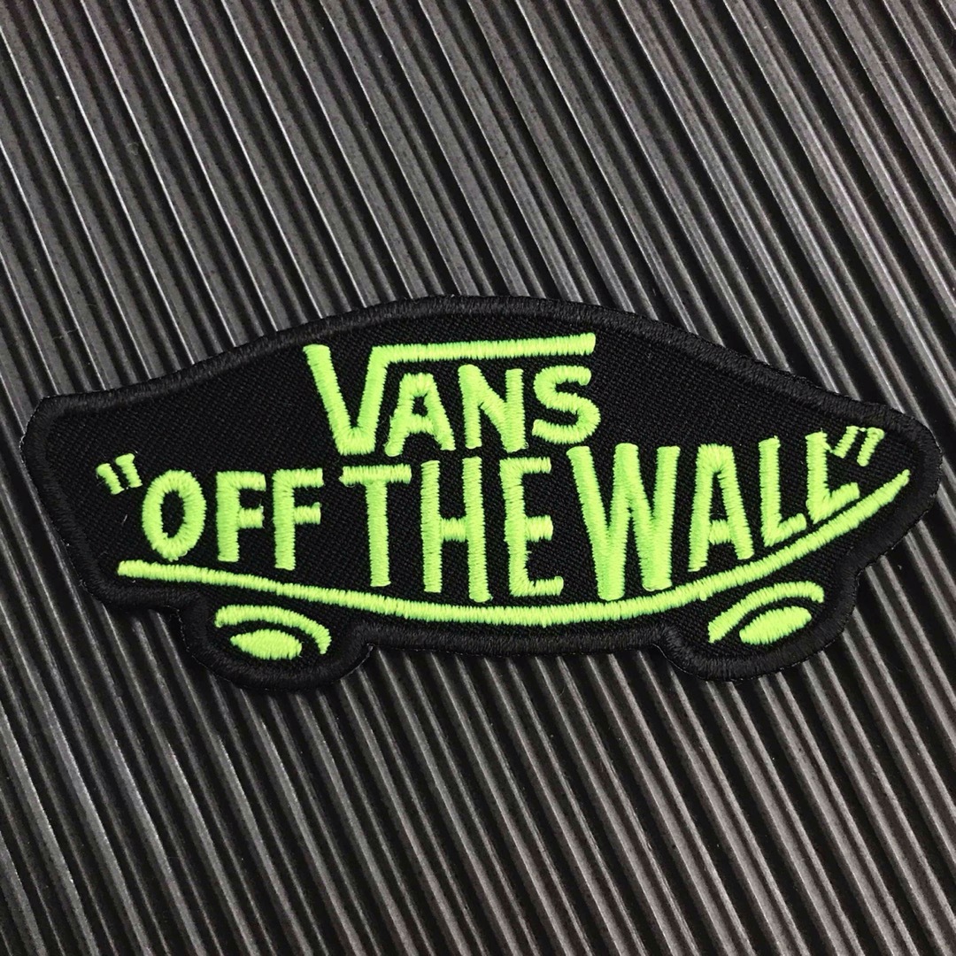 VANS(ヴァンズ)の黒×蛍光グリーン VANS OFF THE WALL アイロンワッペン -34 レディースの帽子(その他)の商品写真