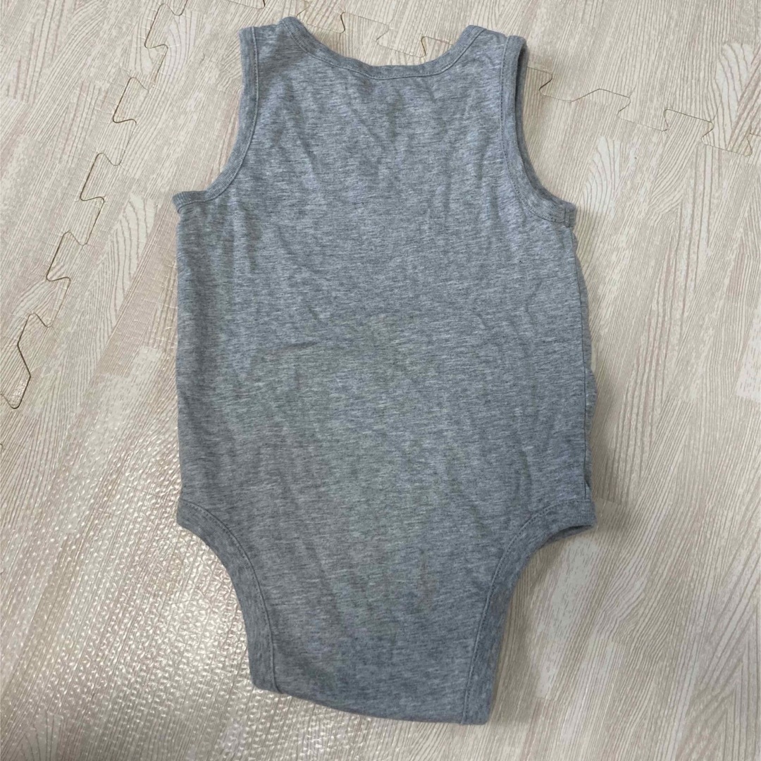 babyGAP(ベビーギャップ)のbabyGAP ノースリーブ　ロンパース　グレー　カニ キッズ/ベビー/マタニティのベビー服(~85cm)(ロンパース)の商品写真