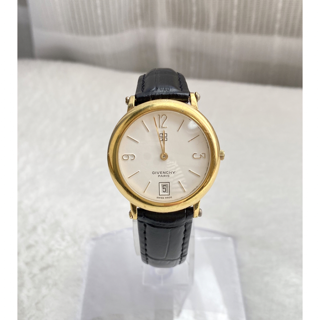 GIVENCHY(ジバンシィ)のGIVENCHY ジバンシイ QZ 白文字盤 デイト ラウンド メンズ腕時計  メンズの時計(腕時計(アナログ))の商品写真