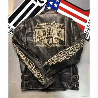 Harley Davidson - 【超レアな稀少モデル！】ハーレーダビットソン　本革ジャケット・両袖バックプリント