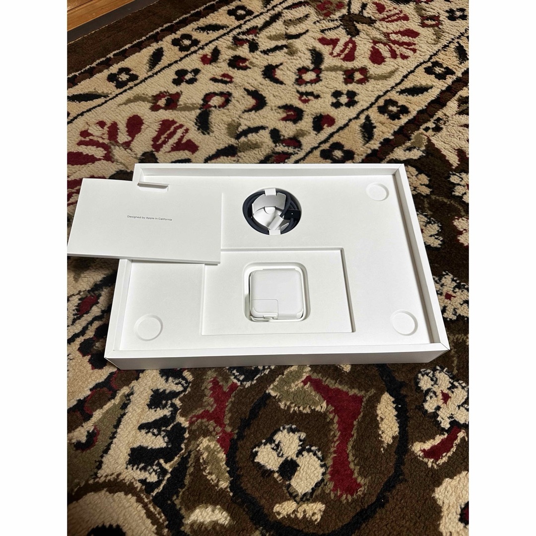 MacBook Air M2 8GB 256GB ミッドナイト 13.6インチ MacBook Air M2 8GB 256GB ミッドナイト 13.6インチ