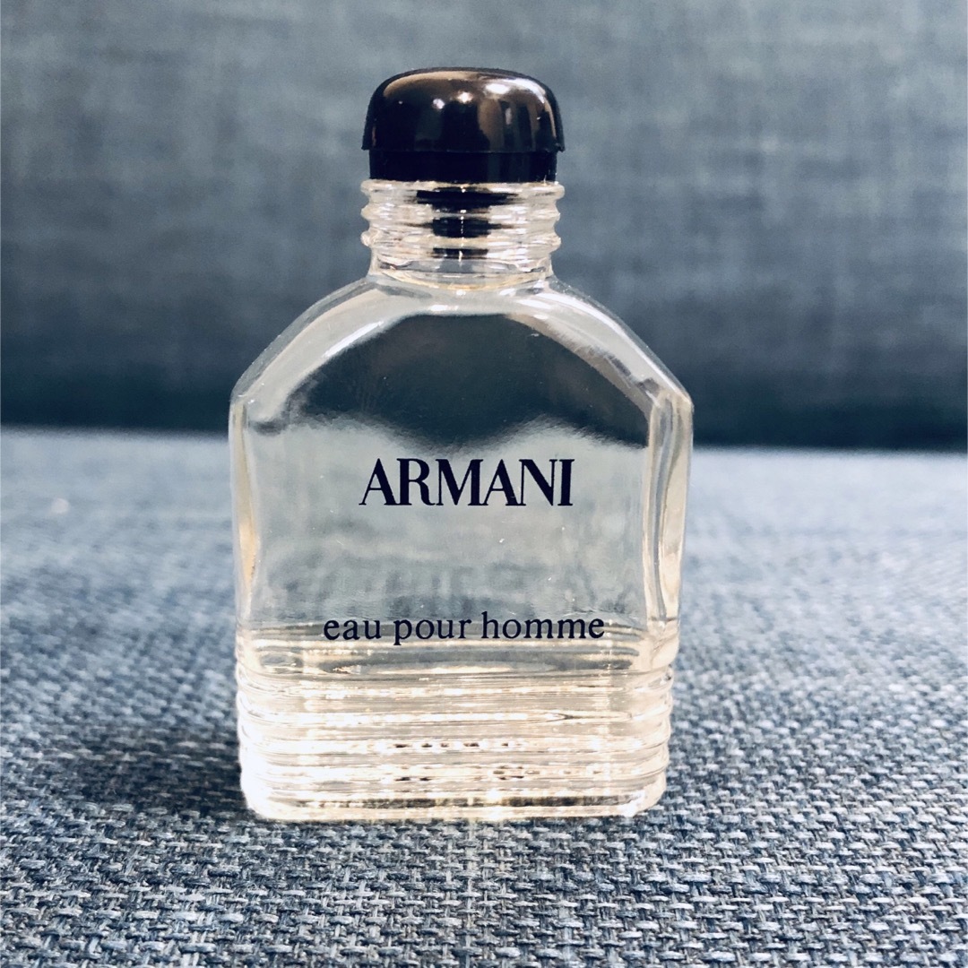 Armani(アルマーニ)の人気　ミニ　メンズ香水　アルマーニ　プールオム　オーデトワレ　5ml コスメ/美容の香水(香水(男性用))の商品写真