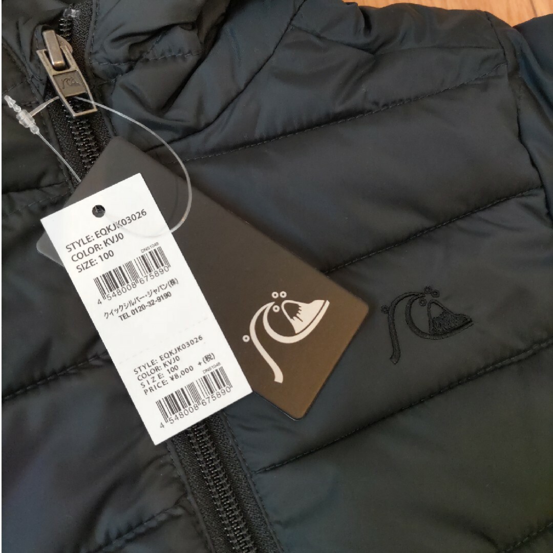 QUIKSILVER(クイックシルバー)の☆未使用☆100　クイックシルバー　中綿ジャンパー キッズ/ベビー/マタニティのキッズ服男の子用(90cm~)(ジャケット/上着)の商品写真