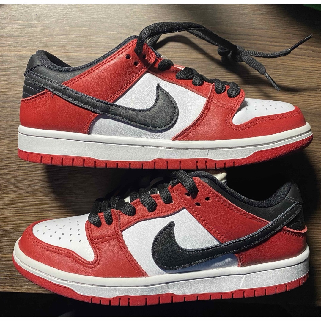 NIKE(ナイキ)のNike SB Dunk Low シカゴ　US4.5 23.5cm メンズの靴/シューズ(スニーカー)の商品写真