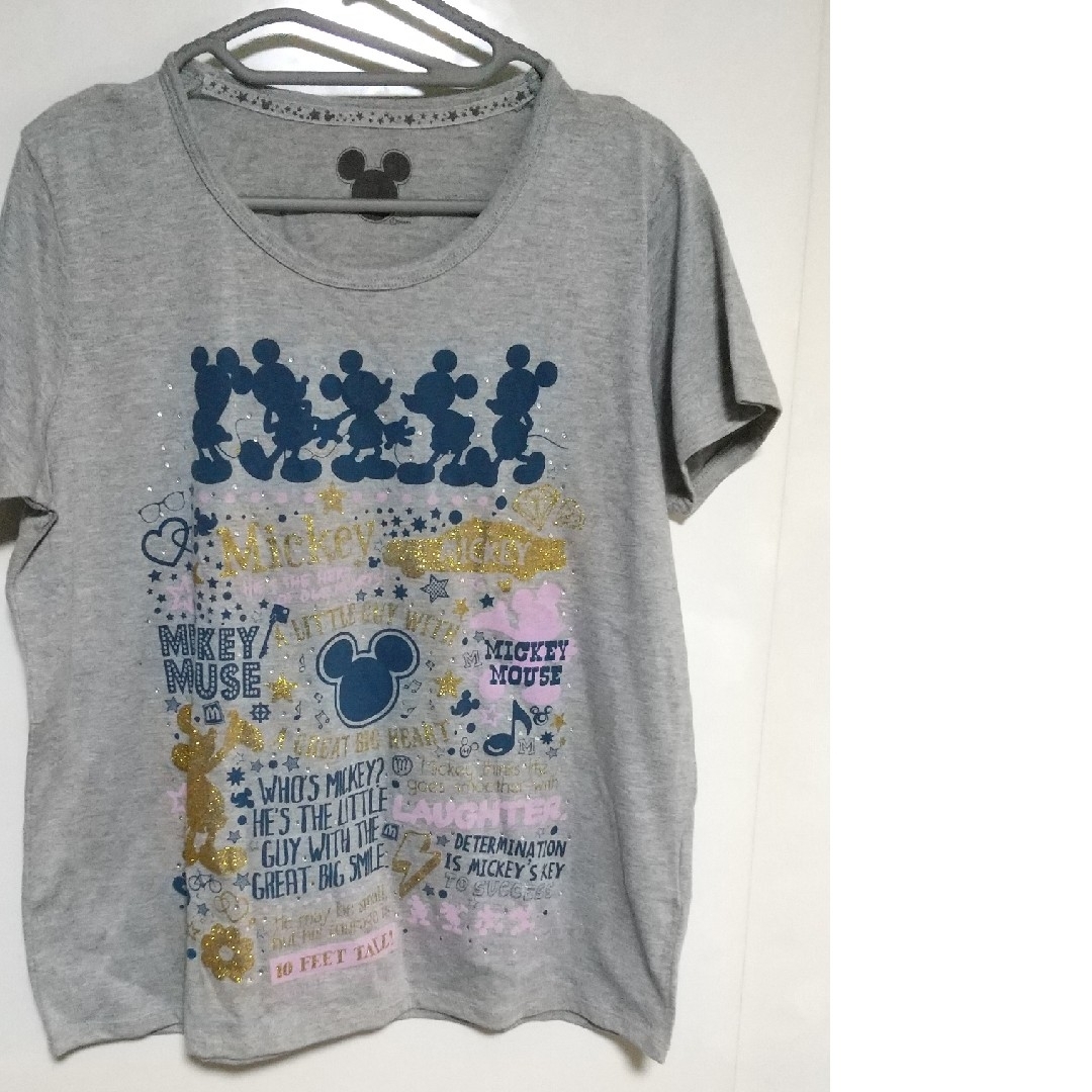 Disney(ディズニー)のレディースTシャツ半袖  ディズニー  ラインストーン  ライトグレー 新品 レディースのトップス(Tシャツ(半袖/袖なし))の商品写真