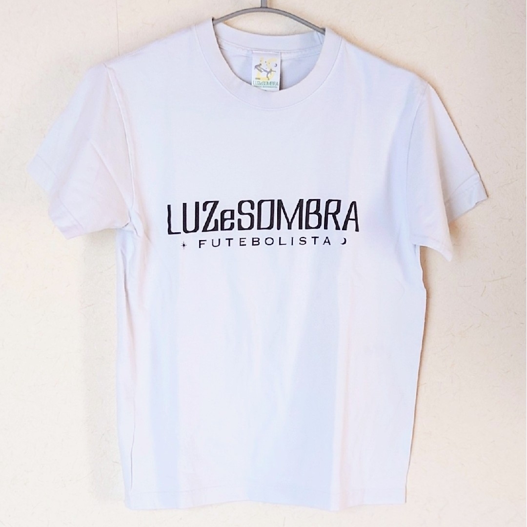 LUZ(ルース)のルースイソンブラ　Ｔシャツ　白 メンズのトップス(Tシャツ/カットソー(半袖/袖なし))の商品写真