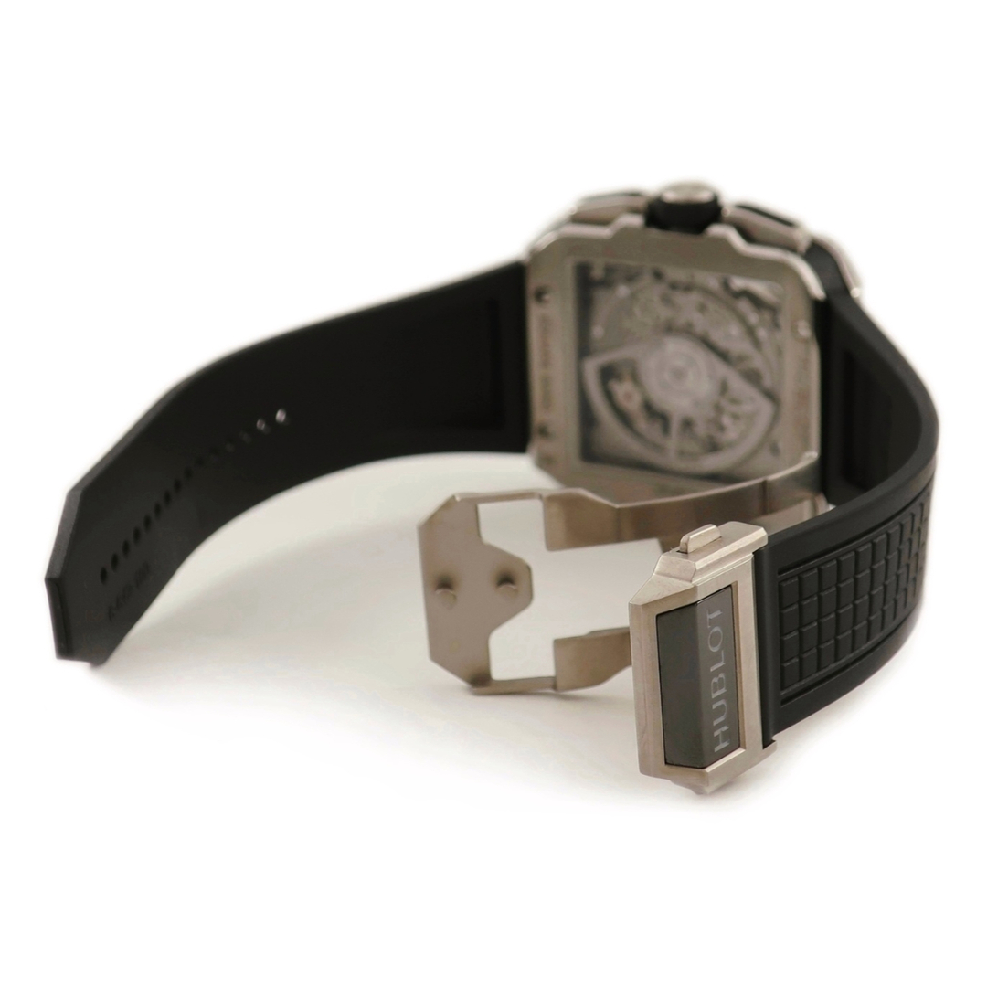 HUBLOT(ウブロ)のウブロ  スクエア バン ウニコ チタニウム セラミック 821.NM. メンズの時計(腕時計(アナログ))の商品写真