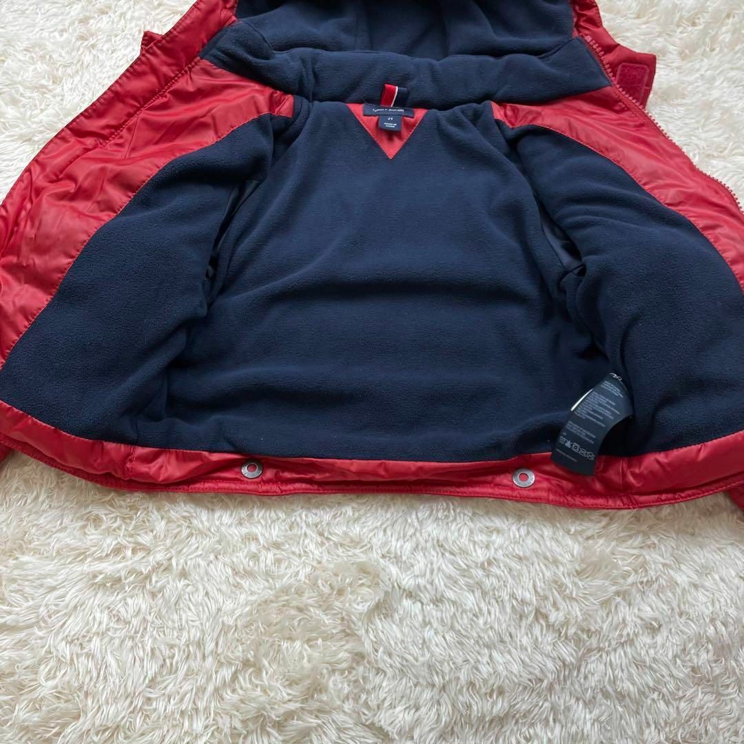 TOMMY HILFIGER(トミーヒルフィガー)のTOMMY HILFIGER 中綿ジャケット　2 T  90サイズ　赤 キッズ/ベビー/マタニティのキッズ服男の子用(90cm~)(コート)の商品写真