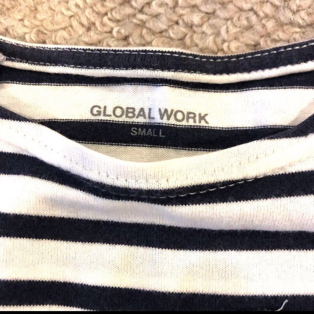 GLOBAL WORK(グローバルワーク)のグローバルワーク　長袖Tシャツ　ロンT   カットソー　100サイズ　白ネイビー キッズ/ベビー/マタニティのキッズ服女の子用(90cm~)(Tシャツ/カットソー)の商品写真