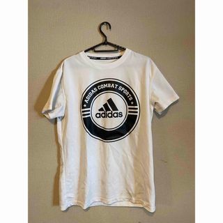 アディダス(adidas)のadidas Tシャツ(Tシャツ/カットソー(半袖/袖なし))