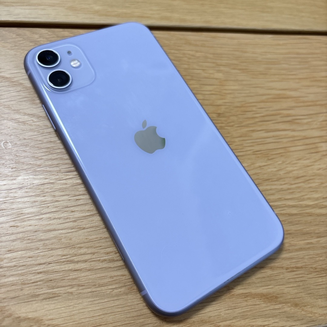 iPhone(アイフォーン)のiPhone11 64GB SIMフリー端末(パープル) スマホ/家電/カメラのスマートフォン/携帯電話(スマートフォン本体)の商品写真