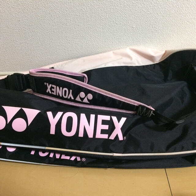 YONEX(ヨネックス)のヨネックストーナメントバック スポーツ/アウトドアのテニス(バッグ)の商品写真
