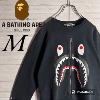 アベイシングエイプ(A BATHING APE)の【超人気デザイン】アベイシングエイプ ビッグロゴ シャーク ブラック M 即完売(スウェット)