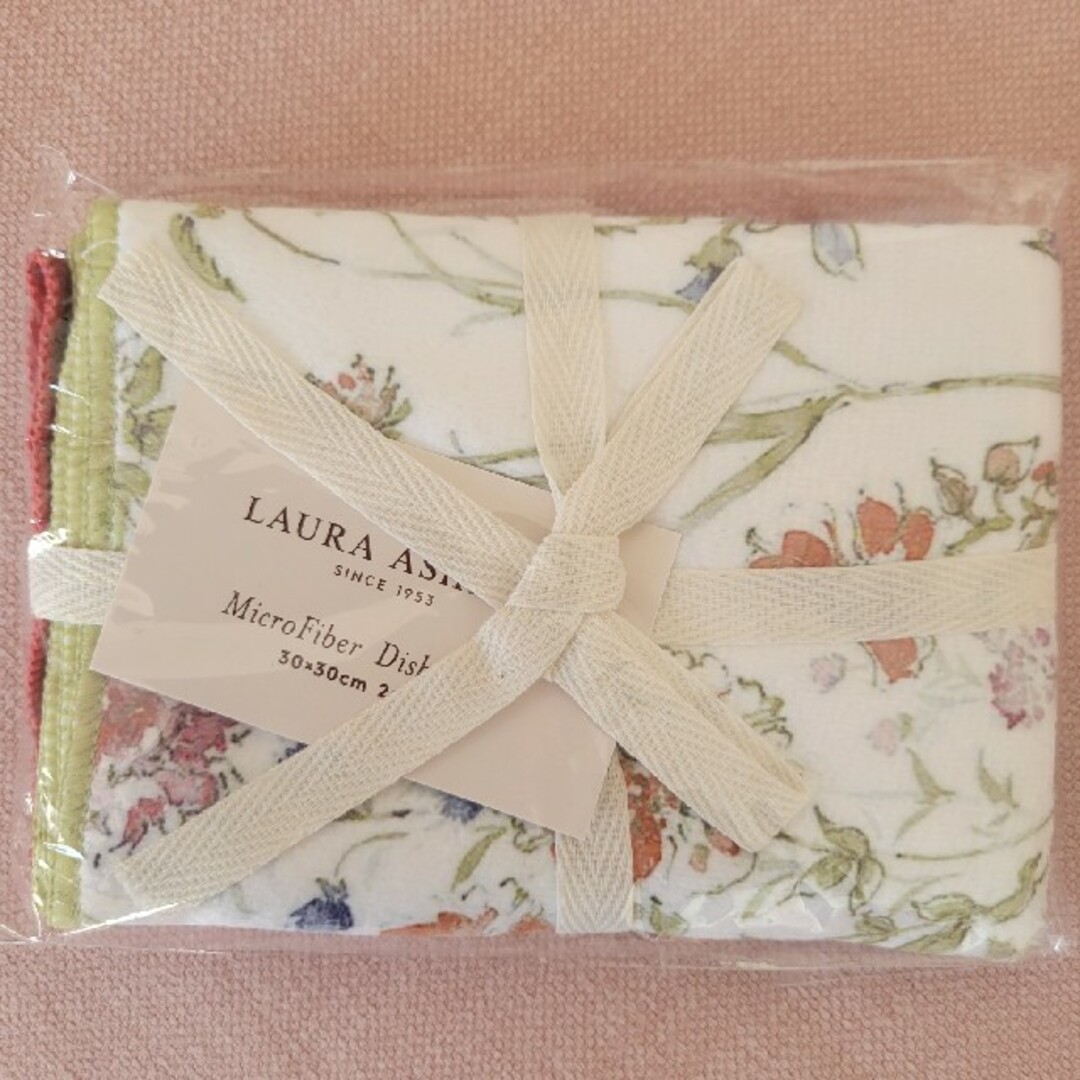 LAURA ASHLEY(ローラアシュレイ)の【2枚セット】ローラアシュレイ/キッチンクロス未開封 インテリア/住まい/日用品のキッチン/食器(収納/キッチン雑貨)の商品写真