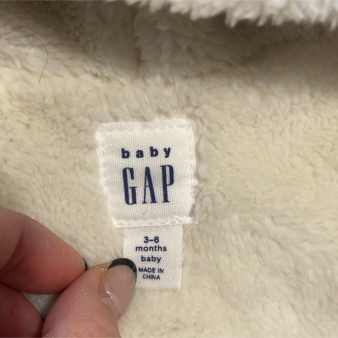 GAP Kids(ギャップキッズ)のGAP アウター　カーディガン キッズ/ベビー/マタニティのベビー服(~85cm)(カーディガン/ボレロ)の商品写真