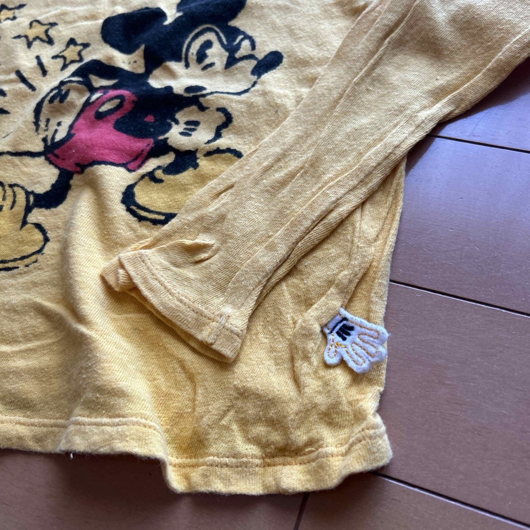 Disney(ディズニー)のディズニー　ミッキーのロングTシャツ　110センチ　イエロー キッズ/ベビー/マタニティのキッズ服女の子用(90cm~)(Tシャツ/カットソー)の商品写真