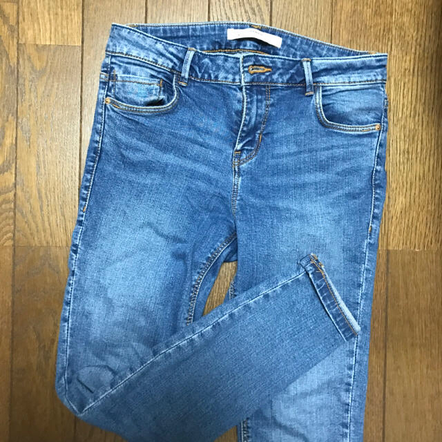 ZARA(ザラ)のZARA スキニー レディースのパンツ(デニム/ジーンズ)の商品写真