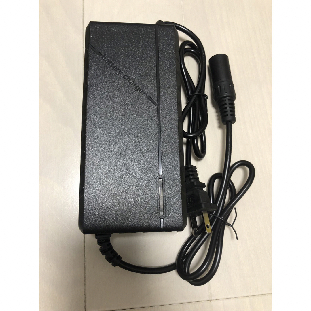 フル電動自転車充電器 48V ファン付き充電器 ひねちゃ モペット フル電動自転車充電器 48V ファン付き充電器 ひねちゃ モペット