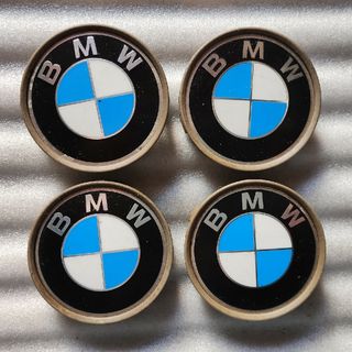 ビーエムダブリュー(BMW)のBMW センターキャップ　17インチで使用　直径約6.8cm ４個セット 送料込(ホイール)