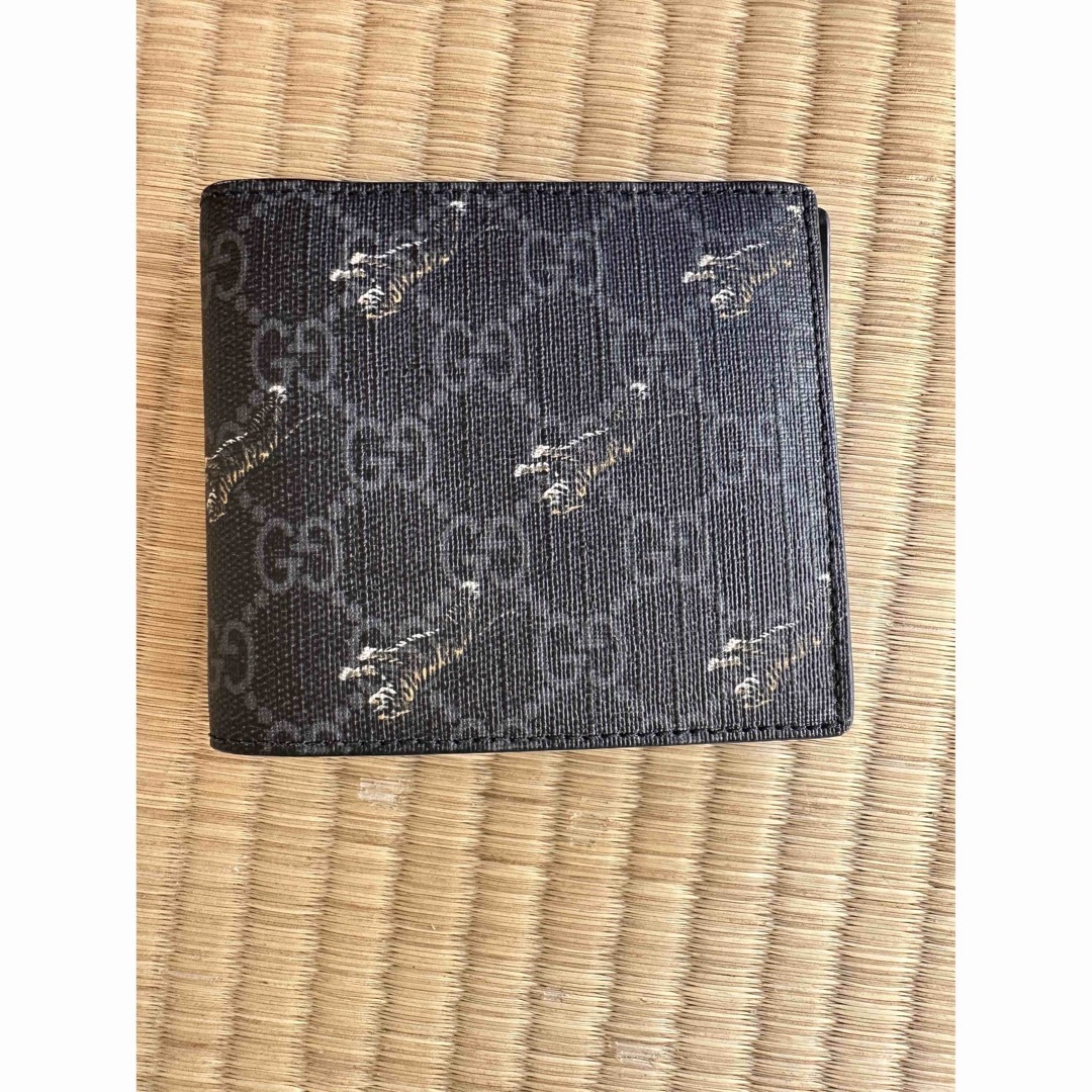 オンラインストア純正 極美品】 GUCCI 二つ折り財布 タイガー柄 GG