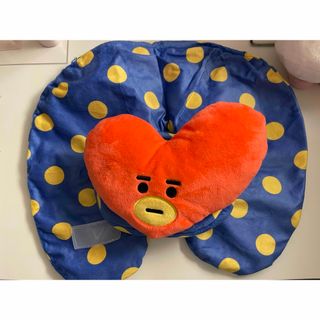 ビーティーイシビル(BT21)のBT21 TATA ネックピロー(アイドルグッズ)