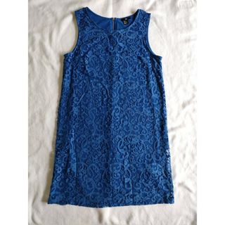 エイチアンドエム(H&M)のH&M　青レースワンピース　M　パーティードレス　刺繍(ひざ丈ワンピース)