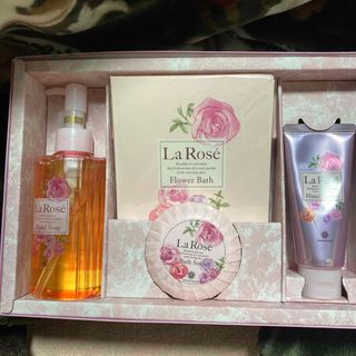 HOUSE of ROSE hand Care & Bath Set