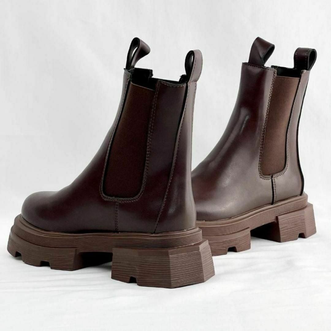 新品 ブーツ ショートブーツ 厚底 茶 太ヒール 美脚 23.5cm レディースの靴/シューズ(ブーツ)の商品写真