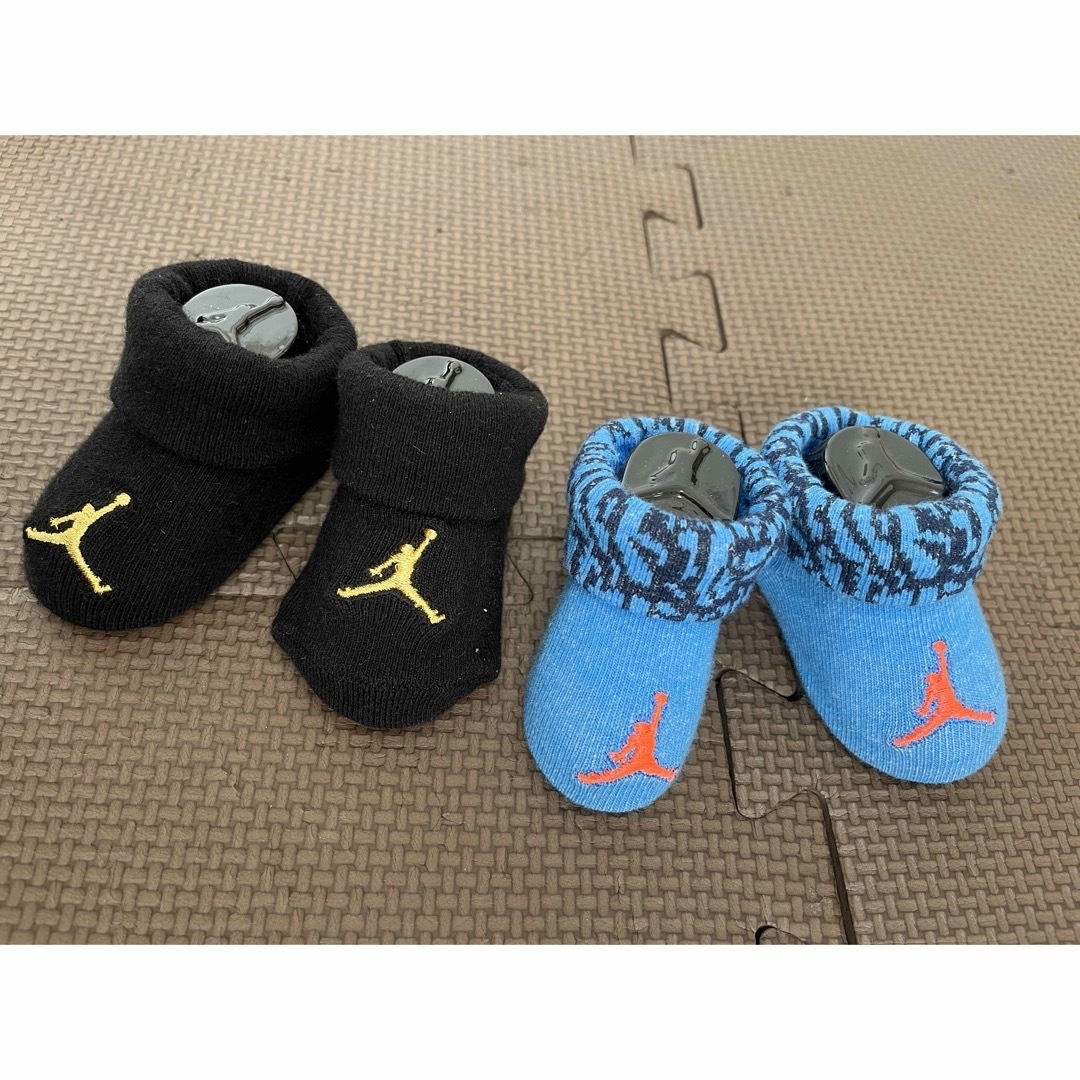 Jordan Brand（NIKE）(ジョーダン)の新品ナイキNIKEジョーダンベビーソックス　新生児　0〜6M キッズ/ベビー/マタニティのこども用ファッション小物(靴下/タイツ)の商品写真