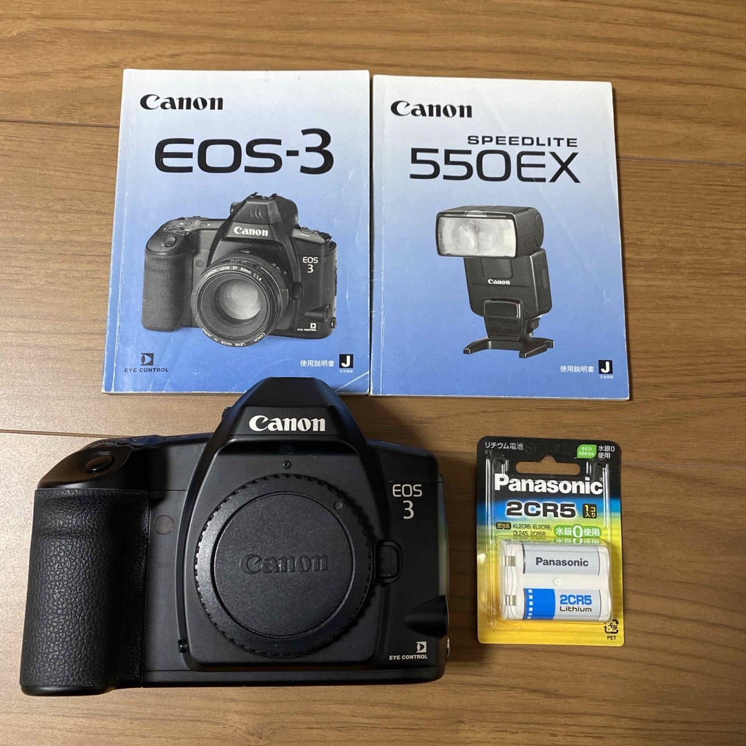 Canon(キヤノン)のCANON EOS3 シャッター式一眼レフカメラ　ボディ　1998年製 スマホ/家電/カメラのカメラ(フィルムカメラ)の商品写真