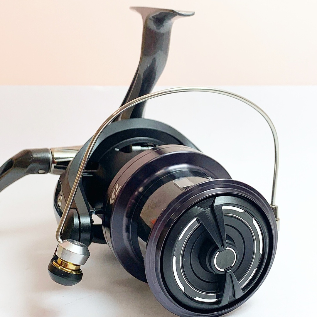 DAIWA - DAIWA ダイワ 17クロスキャスト 4500 スピニングリール DAIWA - DAIWA ダイワ 17クロスキャスト 4500 スピニングリール