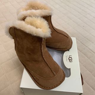 アグ(UGG)の新品未使用ベビーUGGブーツ(ブーツ)