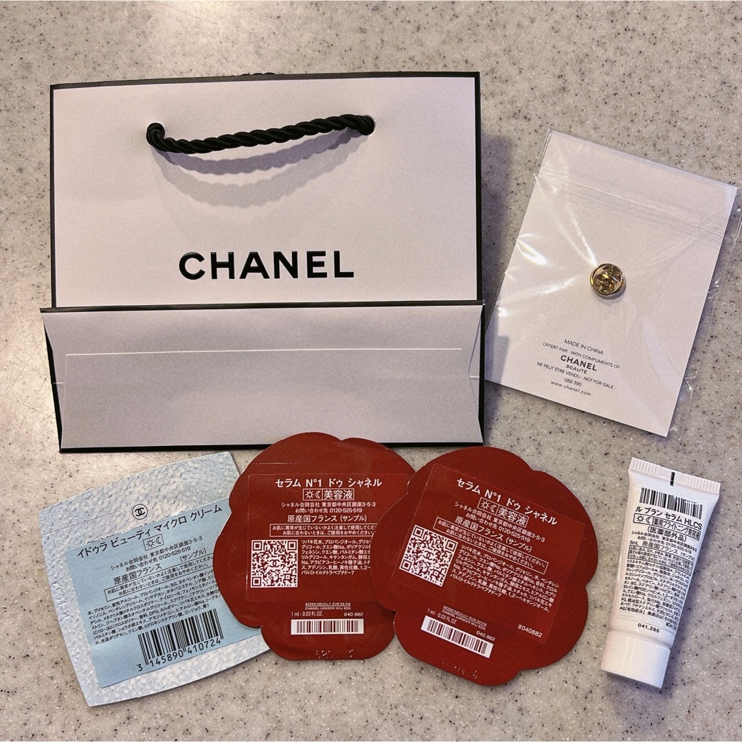 CHANEL(シャネル)のCHANEL サンプル ピンバッジ  コスメ/美容のキット/セット(サンプル/トライアルキット)の商品写真