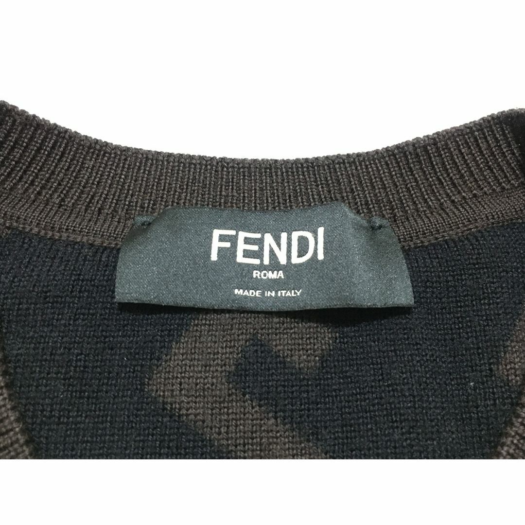 FENDI(フェンディ)の【美品】FENDI フェンディ FFロゴ ニット ブラウン メンズ 52 メンズのトップス(ニット/セーター)の商品写真