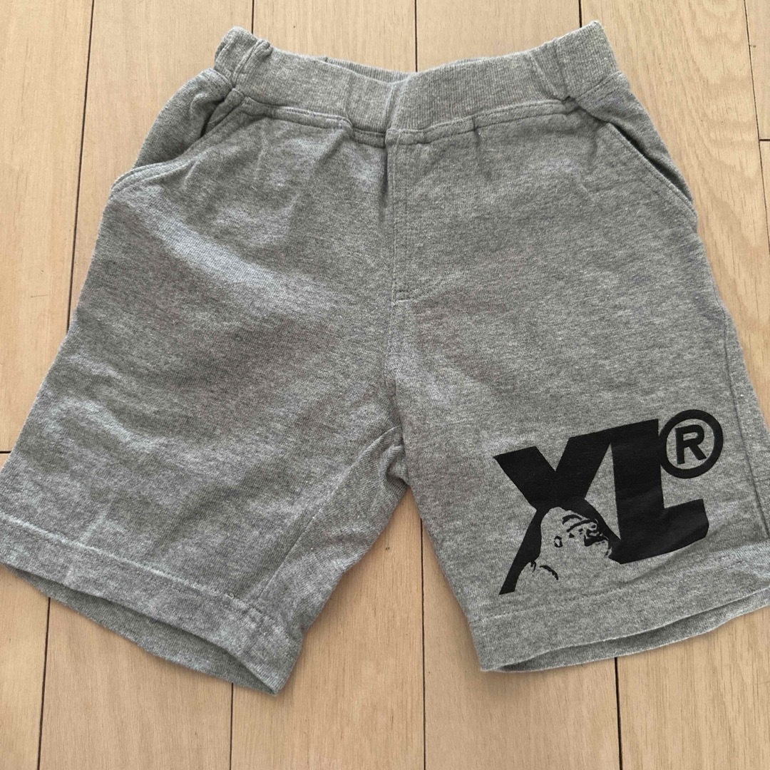 XLARGE KIDS(エクストララージキッズ)のa.i様専用XLARGE  キッズ120 ハーフパンツ2枚セット キッズ/ベビー/マタニティのキッズ服男の子用(90cm~)(パンツ/スパッツ)の商品写真