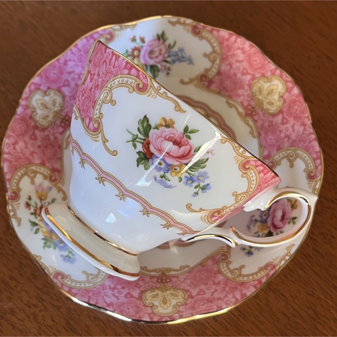ROYAL ALBERT - 【未使用美品】ロイヤルアルバート☆レディ ROYAL ALBERT - 【未使用美品】ロイヤルアルバート☆レディ