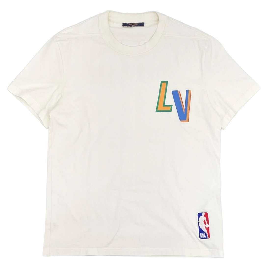 LOUIS VUITTON ルイヴィトン 半袖Ｔシャツ NBAコラボ トップス アパレル 服 レタープリント M RM212M DT3 HNY20W ホワイト 白 コットン    メンズ 人気 春 夏【品】トップス