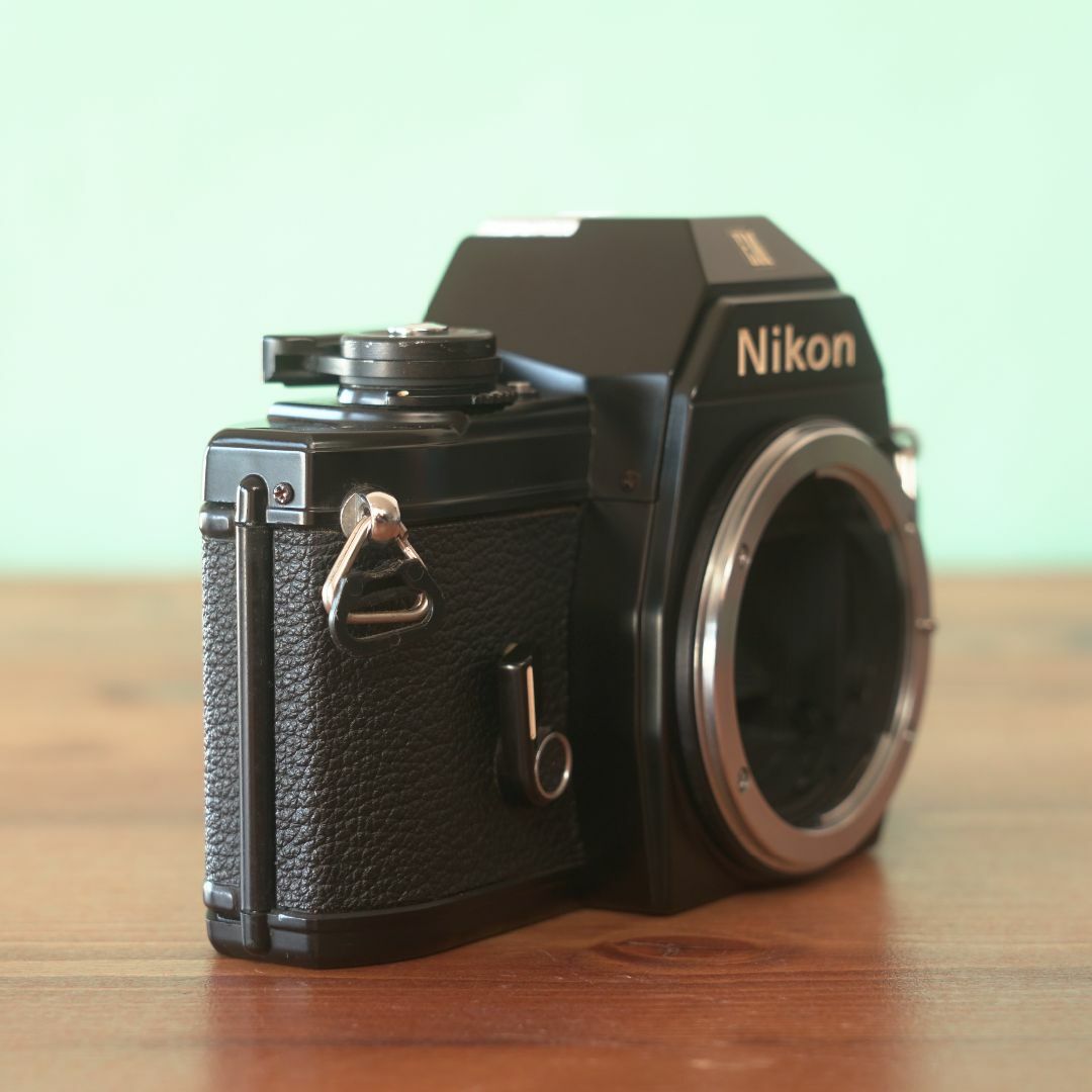 Nikon(ニコン)の完動品◎Nikon EM ボディ ブラック フィルムカメラ #323 スマホ/家電/カメラのカメラ(フィルムカメラ)の商品写真